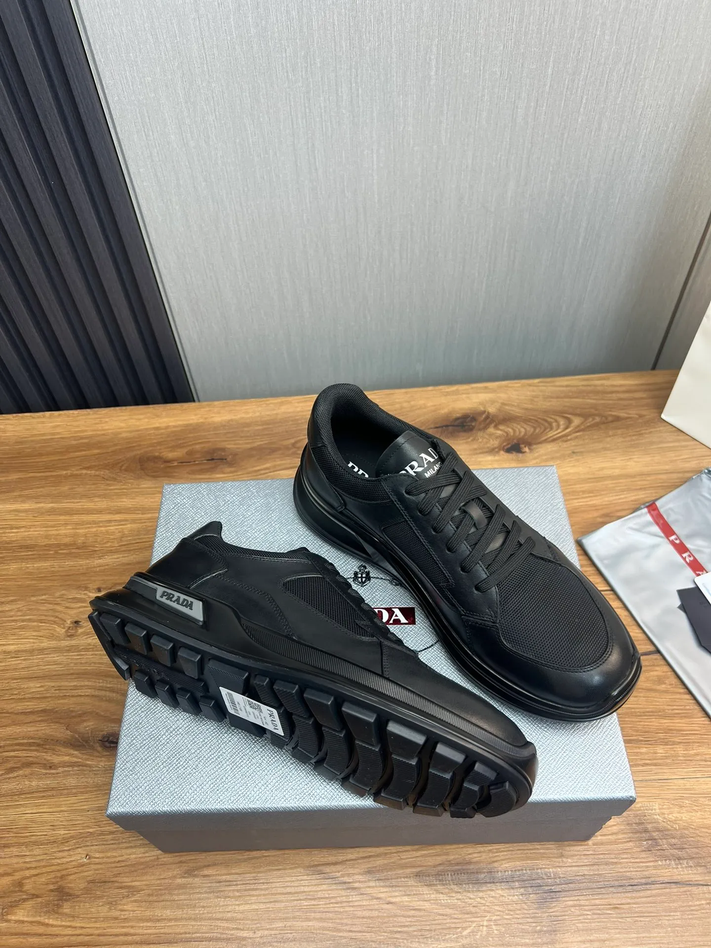 Men's shoes 💰620💰 [PRADA] Men's shoes are popular in the counter, official website is synchronized, 1 high-quality shipment ✔️Original cowhide stitching mesh + cowhide lining, 1🆚1 replica, original original bottom, 38-45 (45 customized, non-refundable)